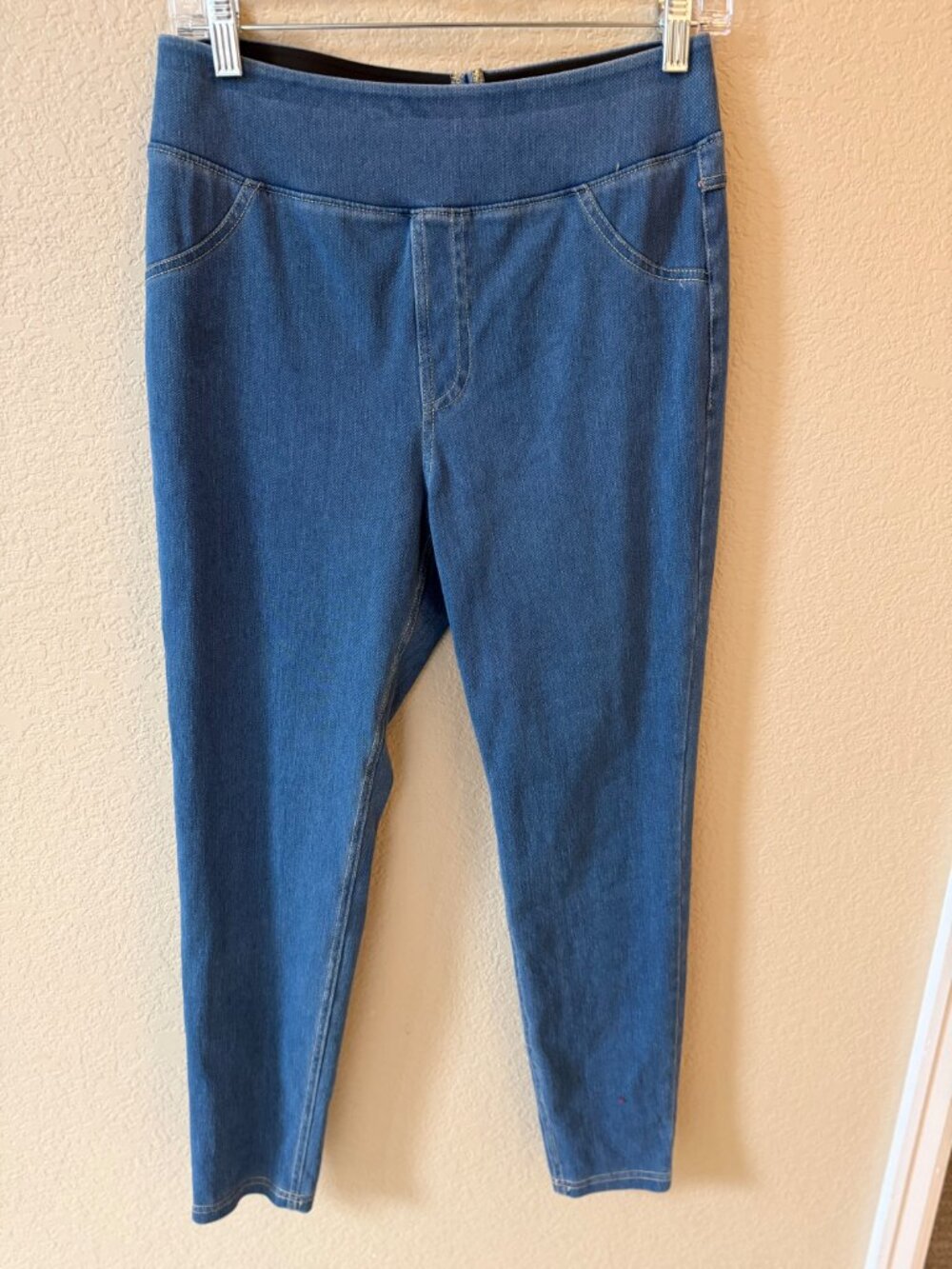 Halara Denim Cropped Jean Size Medium